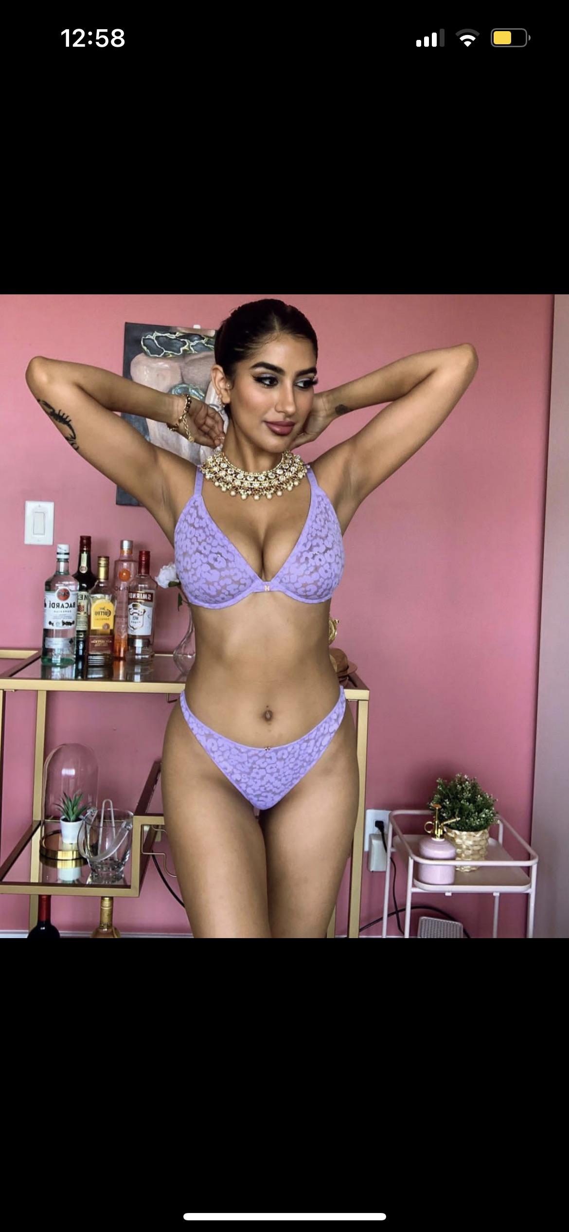 Indian GF Getting Recognized Spreading Wide Open