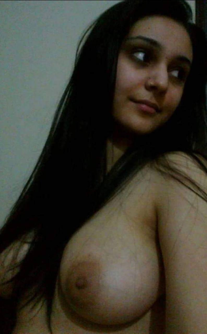 Hayee I'm A Horny Desi Babe Fingering My Soaking Wet Slit