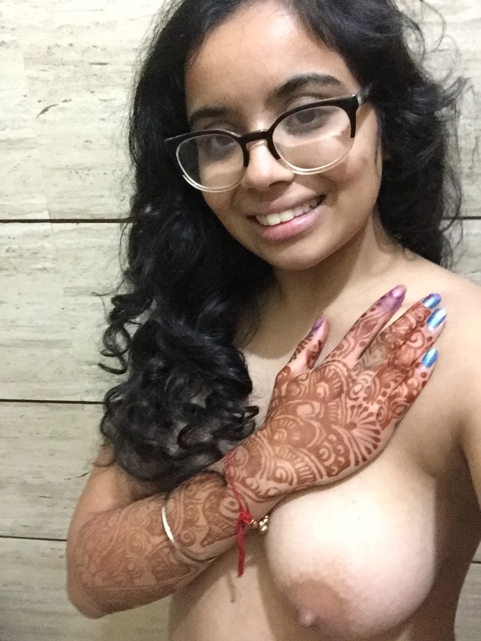 Desi Amateur Showing Off Her Smooth Skin Tone