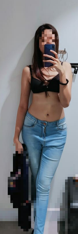 Flaunting my juicy tits while shopping, craving a rough fuck in the dressing room