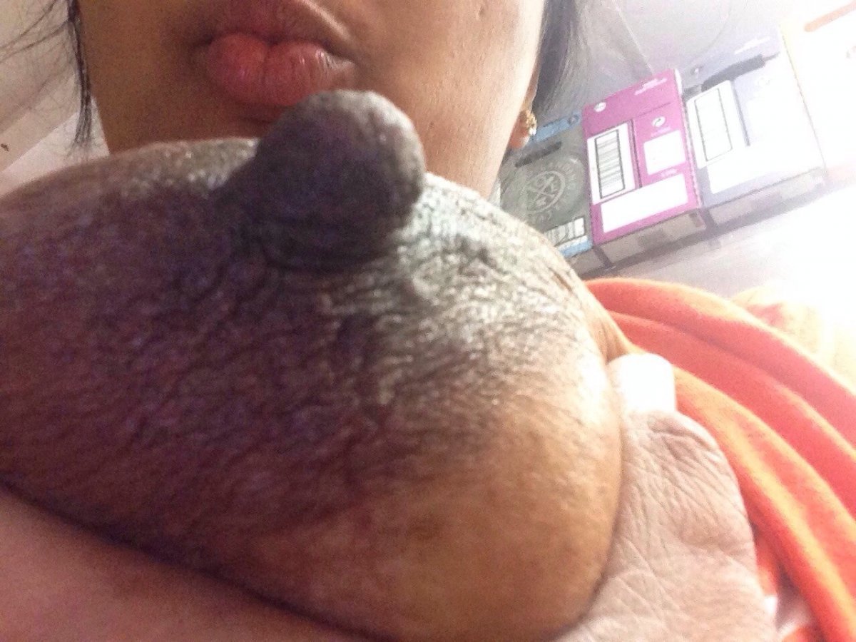 Tanker MILF naked pics taken by tenant young guy