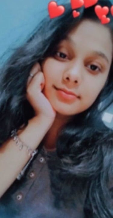 Insta Indian teen nude striptease photos