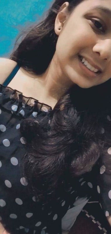 Insta Indian teen nude striptease photos