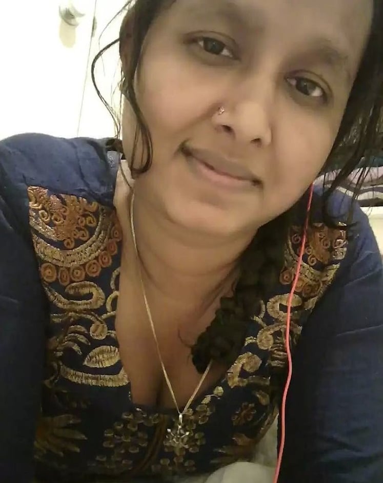 Sexy Bengali teen unseen nude photos