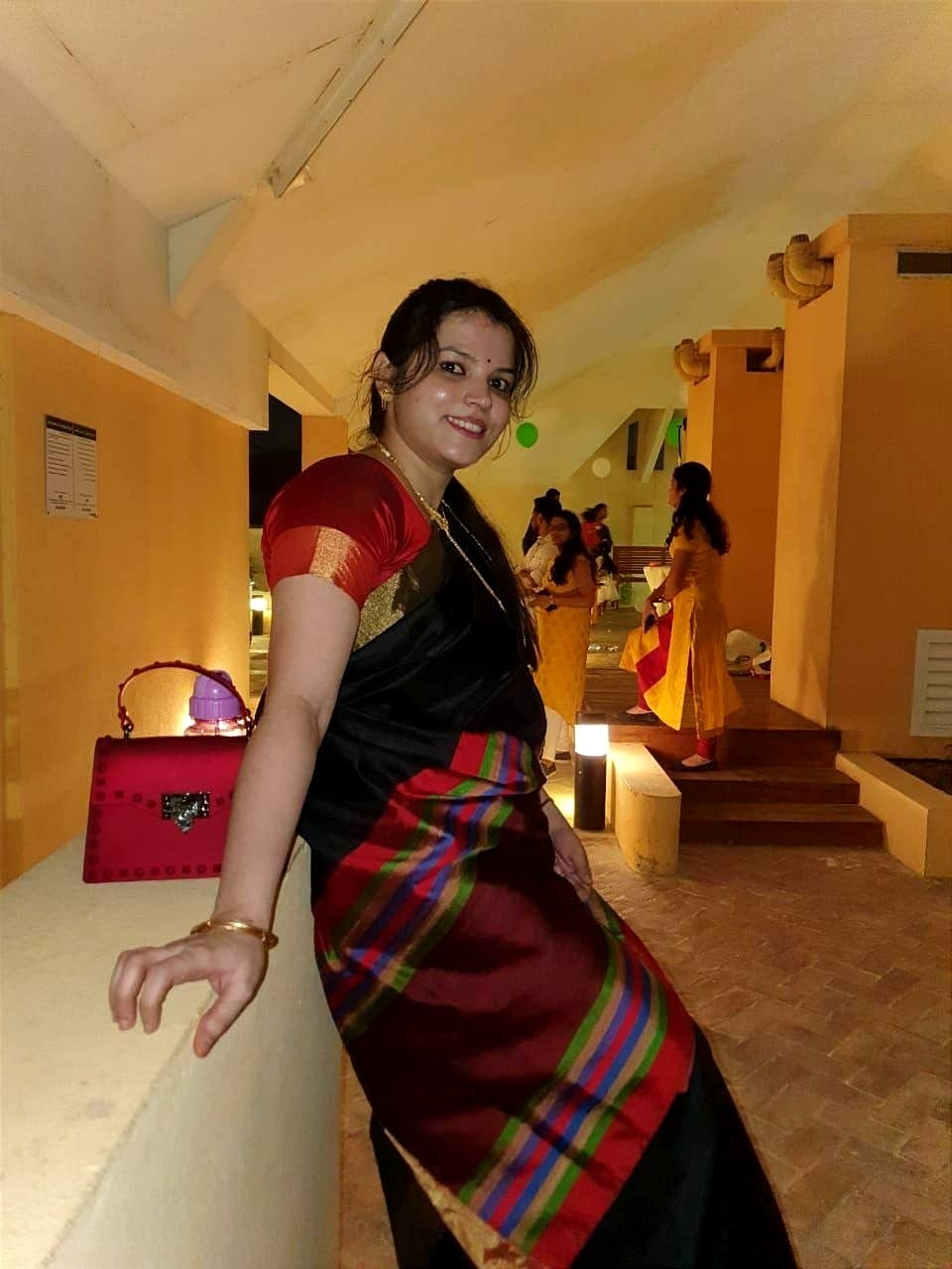 Hairy pussy homely bhabhi nude sex photos