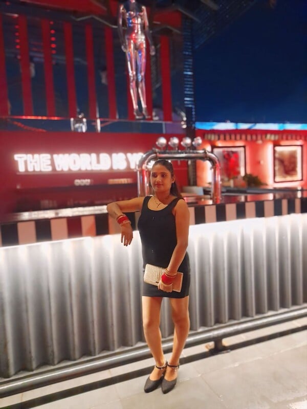 High class mature bhabhi topless in front of lover