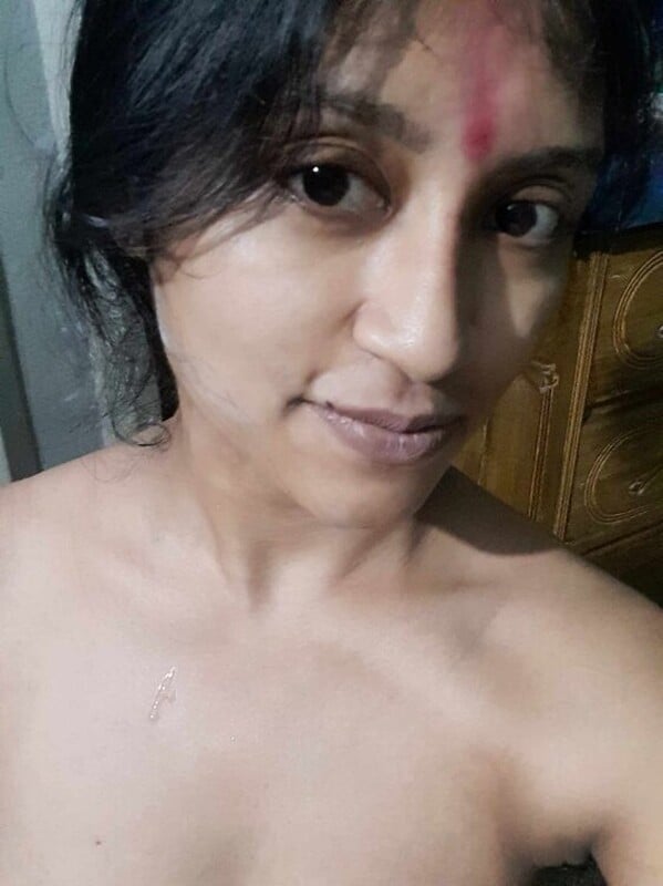 Affair bhabhi in saree nude fucking with lover