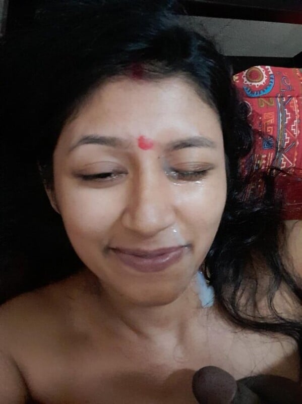 Affair bhabhi in saree nude fucking with lover