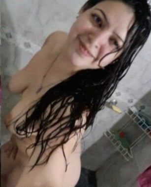 Wet bhabhi nude shower bath and naked in bedroom