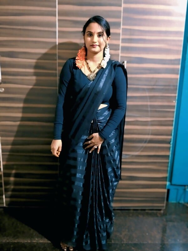 Bhabhi with mangalsutra having sex with secret lover