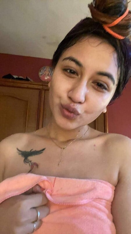 Assamese bhabhi topless boobs showing exclusive