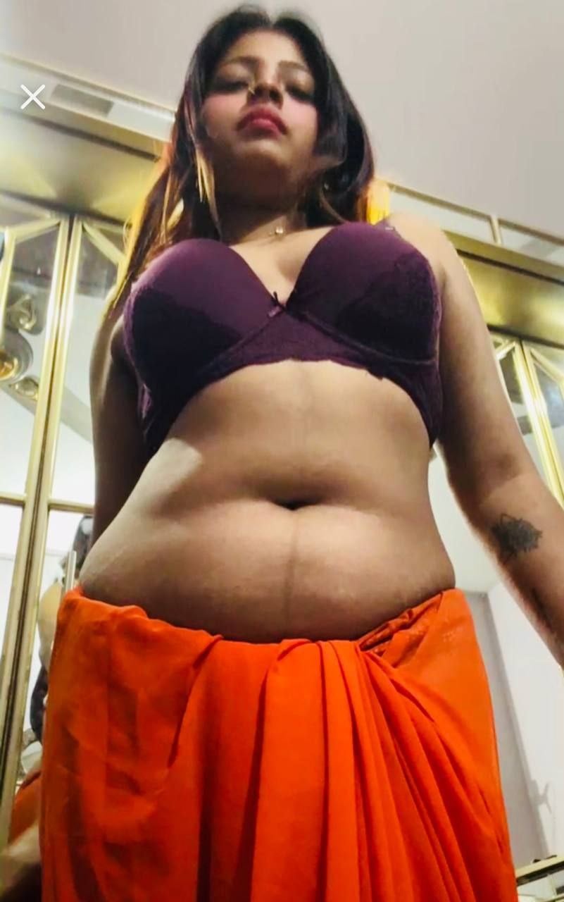 Big ass sexy slut naked seducing profile pics