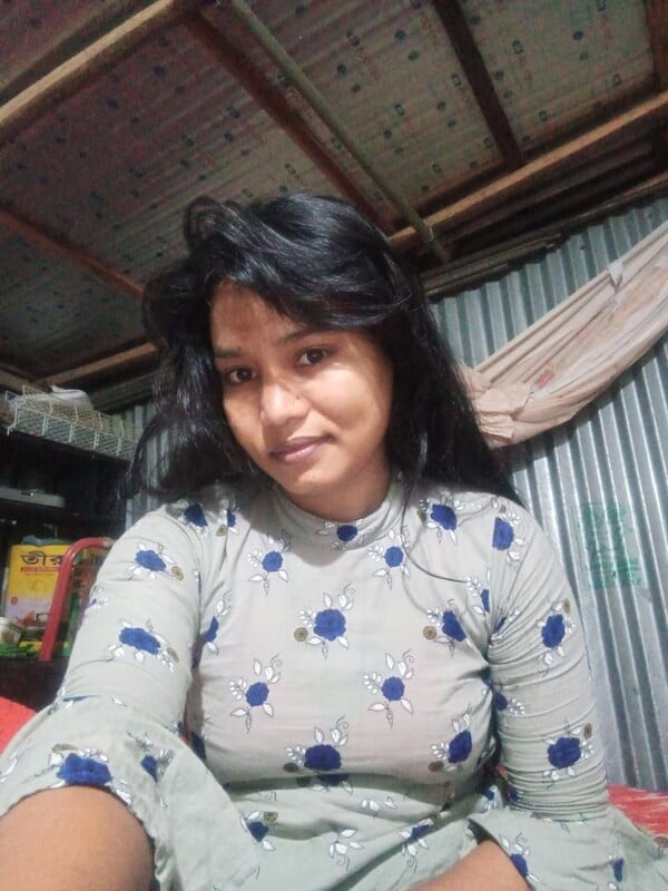 Indian bhabhi milky boobs and ass showing pics