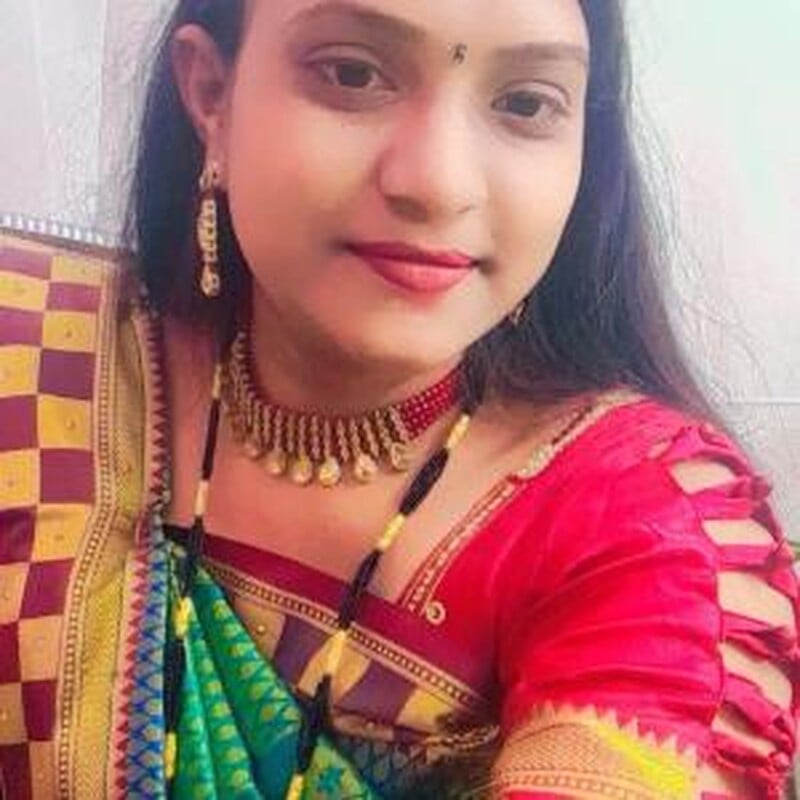 Beautiful Odia bhabhi nude selfie clicks viral