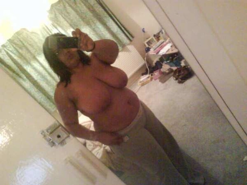 Desi big ass girl naked selfie photos viral