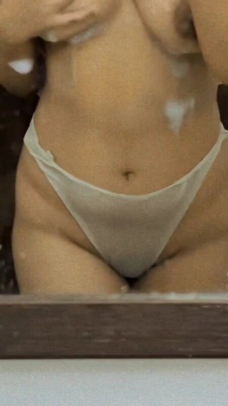 Thick ass desi babe topless and nude butt show