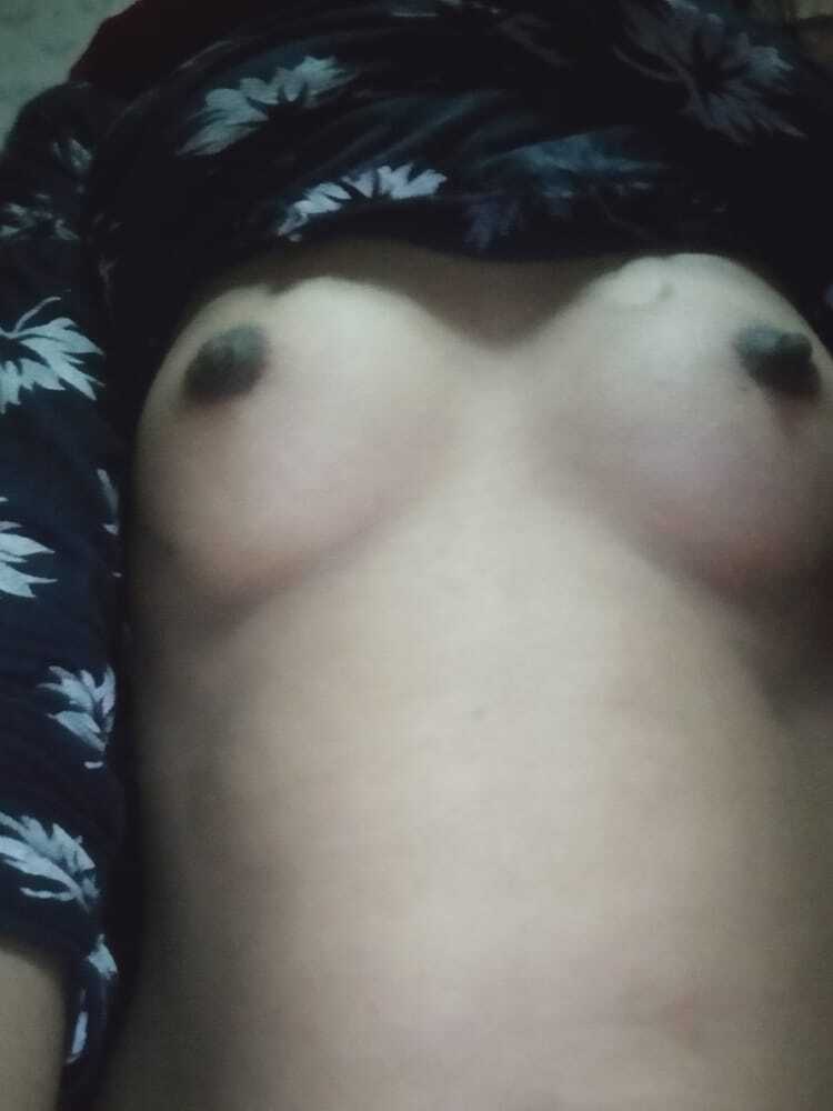 Indian village bhabhi nude pics for ex lover