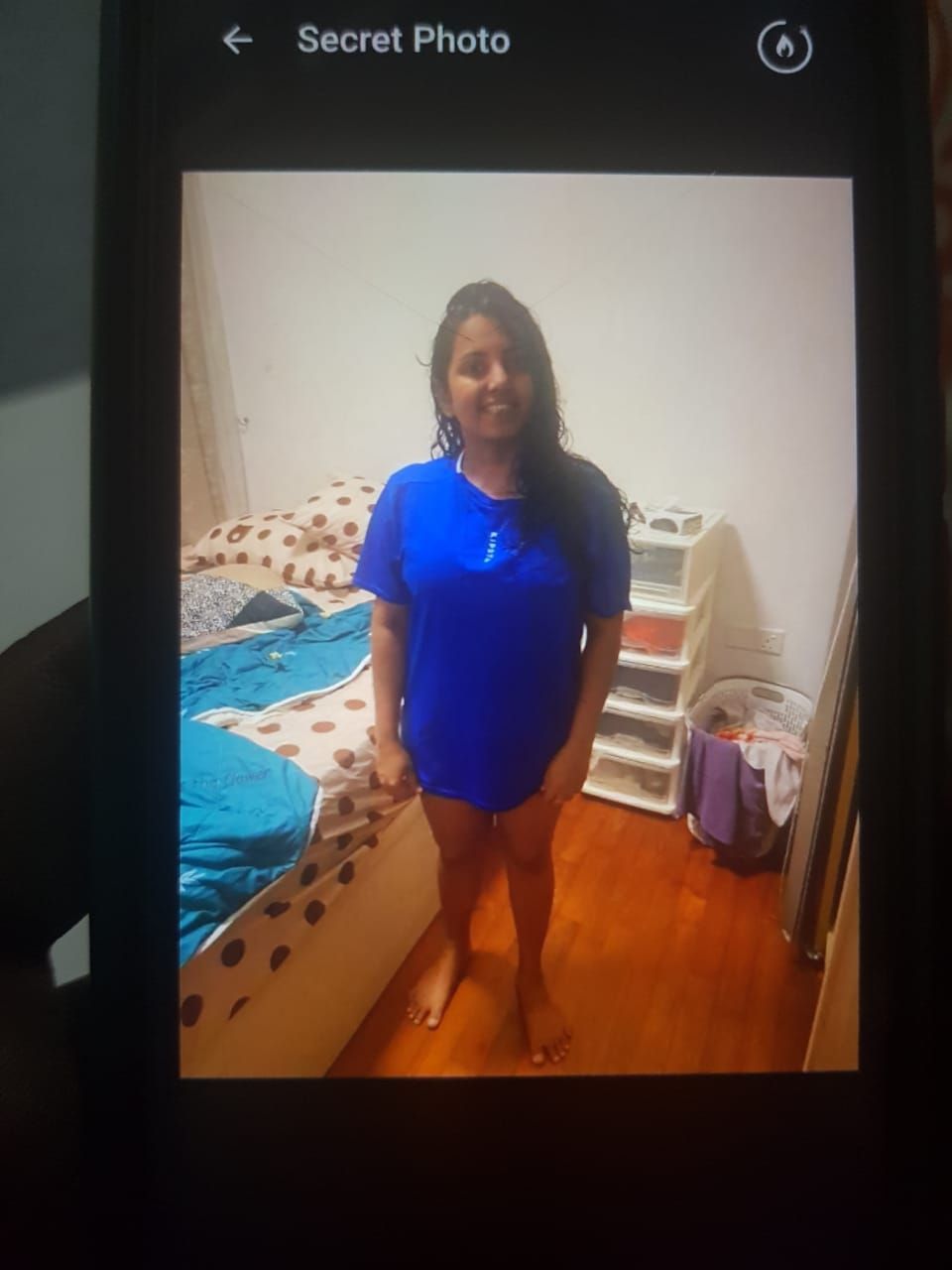 Tamil girlfriend showing big ass and nudity