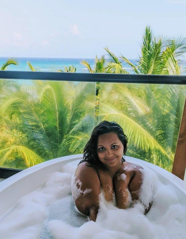 Big boobs Indian housewife nude pics leaked