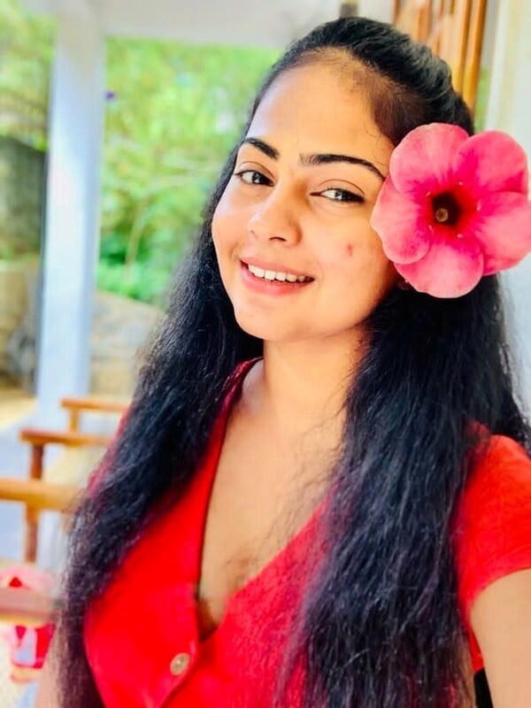 Heart shaped ass Srilankan girl nude masturbation