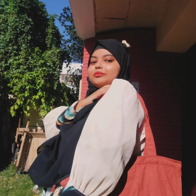 Chubby Bengali Kolkatta girl nude pics released online