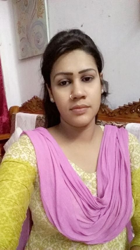 Big boobs office girl naked selfie for teammate