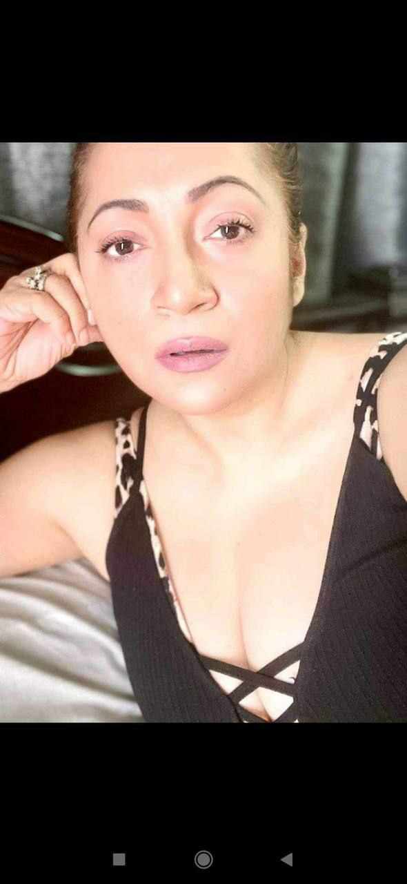 Bangladeshi actress Tania showing her huge boobs