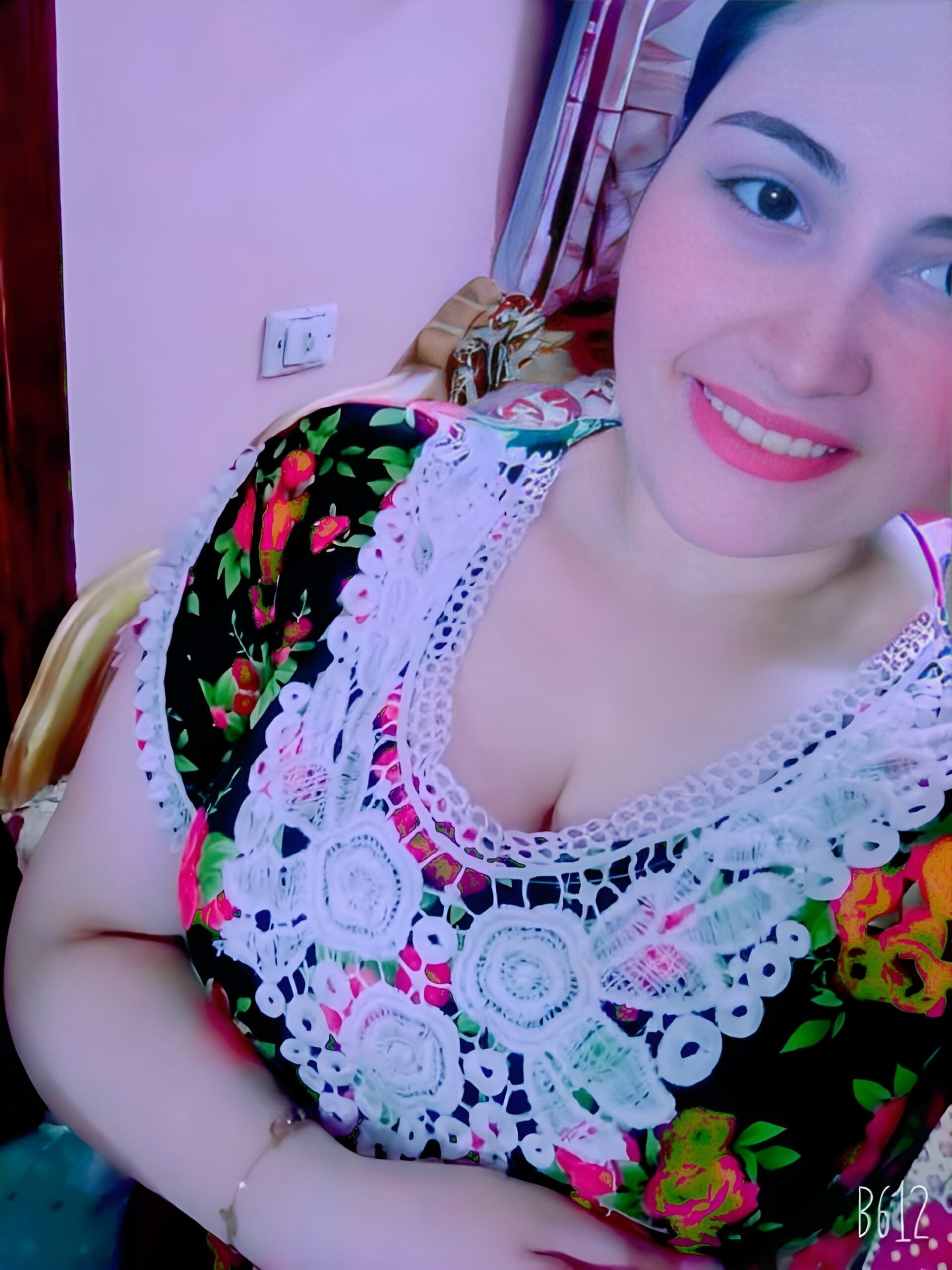 Pakistani vlogger big ass and big boobs exposed