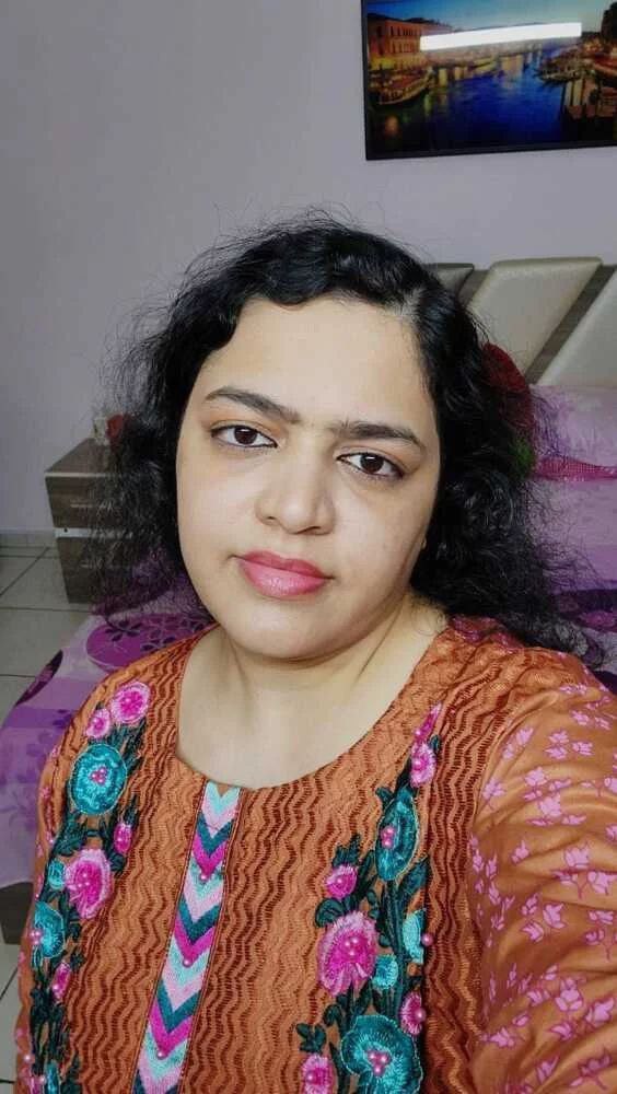 Hijabi milk tanker bhabhi nude unseen pics