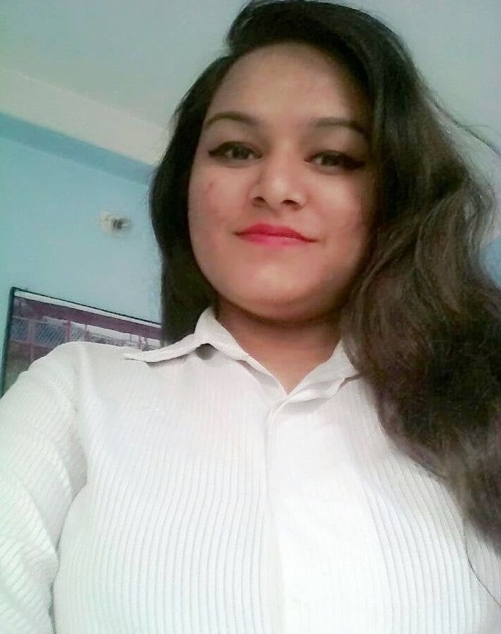 Pretty good ass desi girl nude photos leaked