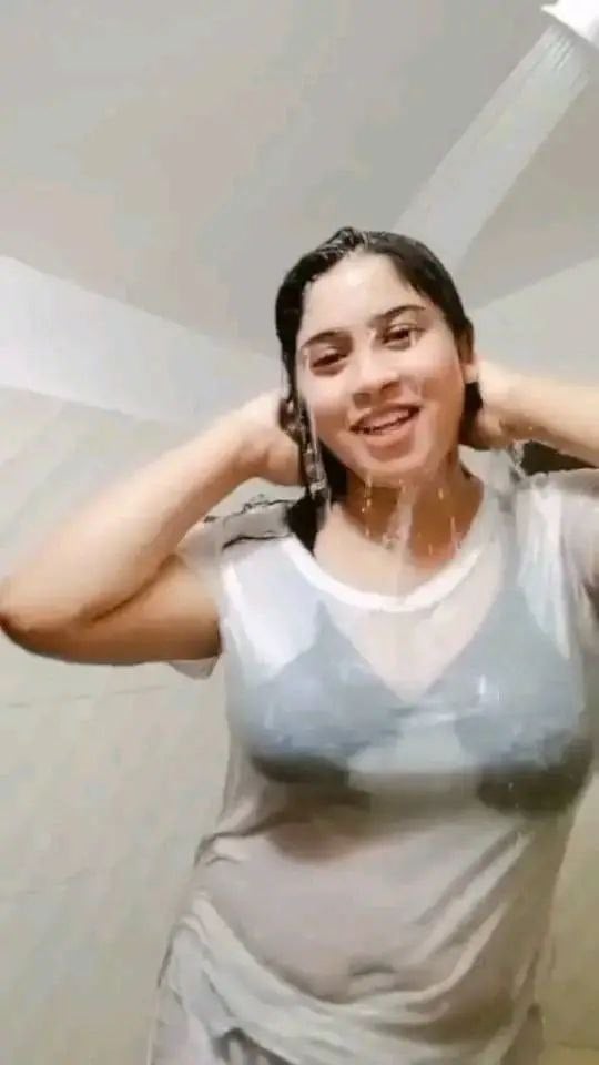 Huge boobs Indian girl cucumber masturbation pics