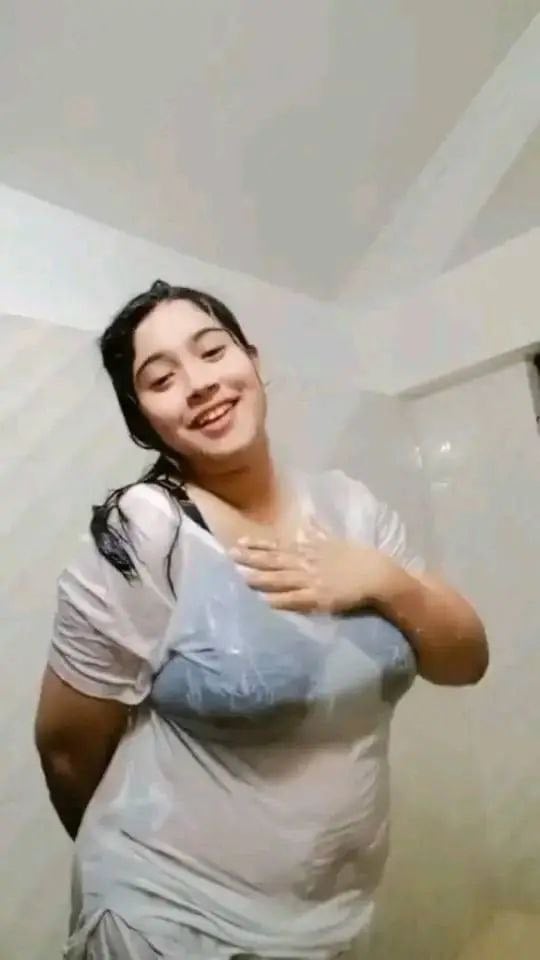 Huge boobs Indian girl cucumber masturbation pics