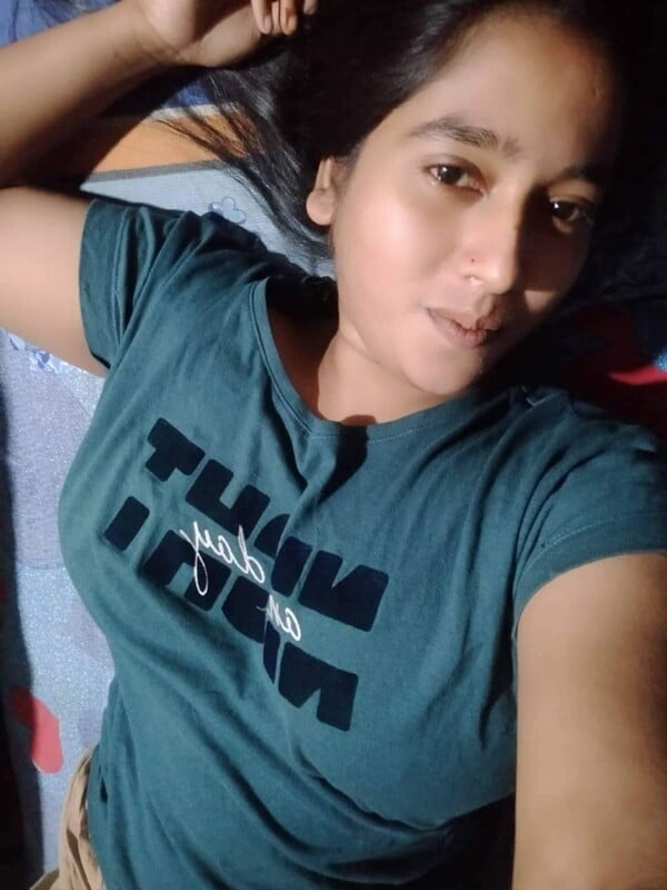 Sexy girlfriend bathing topless with big boobs show