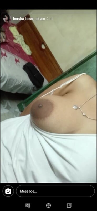 Busty Bengali girlfriend selfie big boobs showing