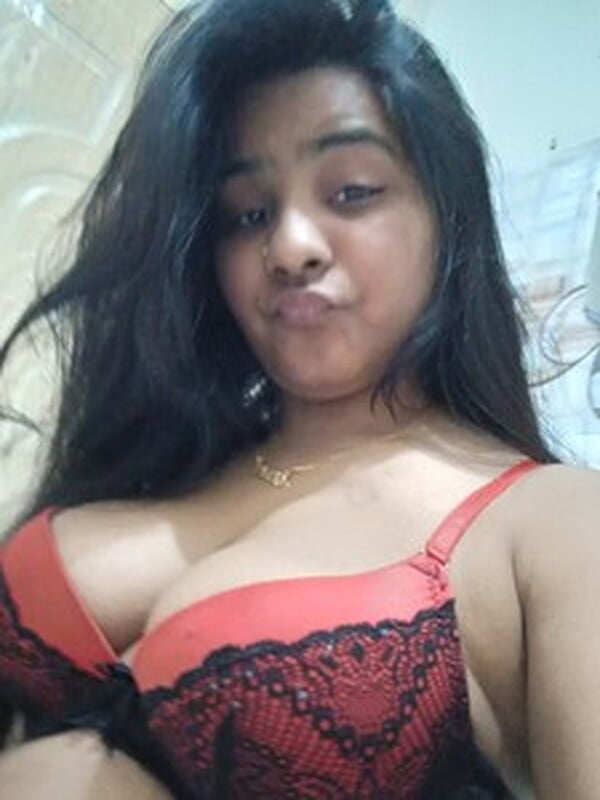 Desi new pics of wet and nude big boobs girlfriend