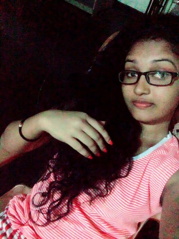 Chennai Tamil girlfriend showing big boobs