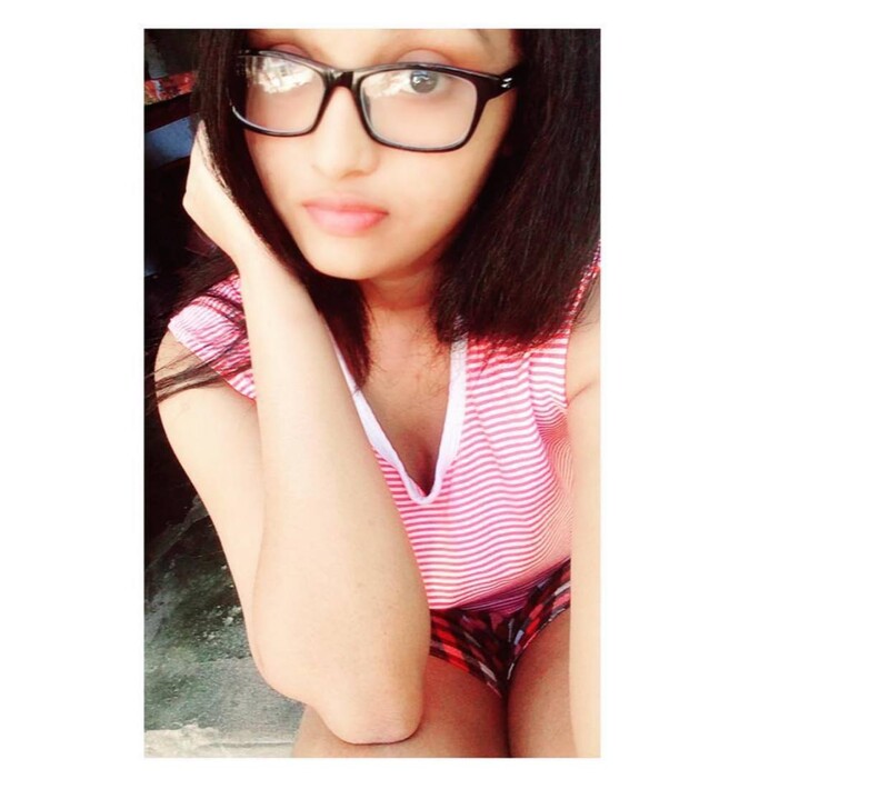 Chennai Tamil girlfriend showing big boobs