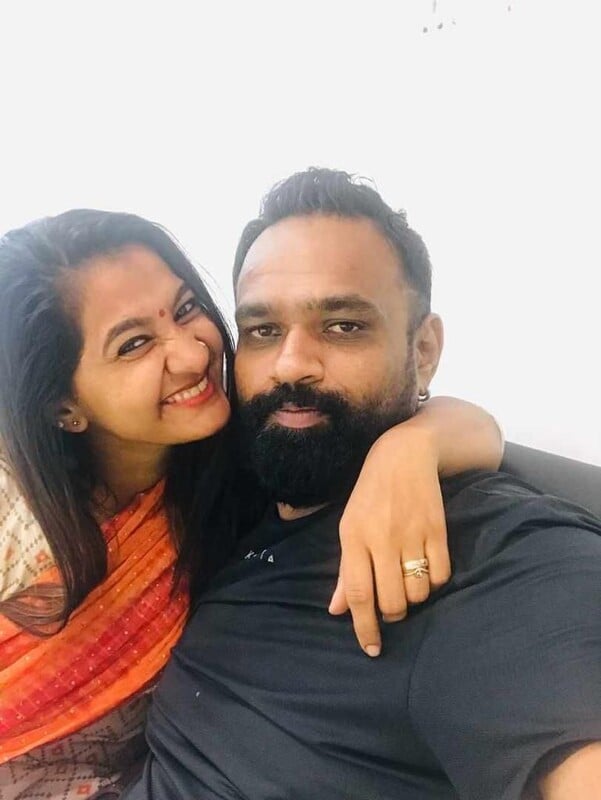 Nude Malayali housewife blowjob and sex photos