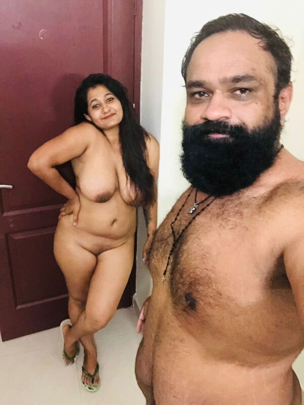 Nude Malayali housewife blowjob and sex photos
