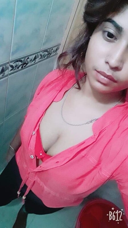 Top class Bengali Youtuber nude exclusive pics