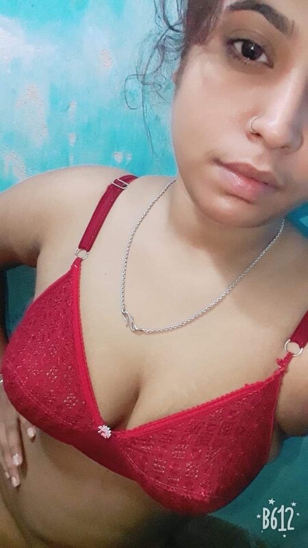 Top class Bengali Youtuber nude exclusive pics