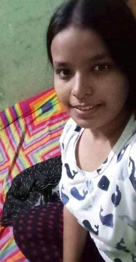 Gorgeous girlfriend big boobs tempting pics