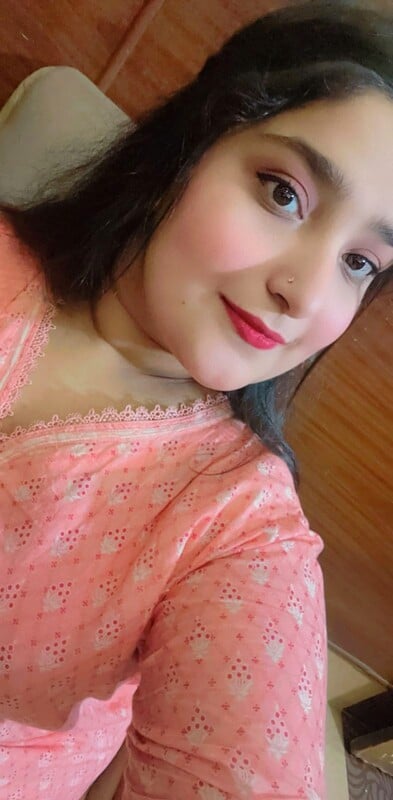 Pakistani sexy girlfriend blowjob and nude