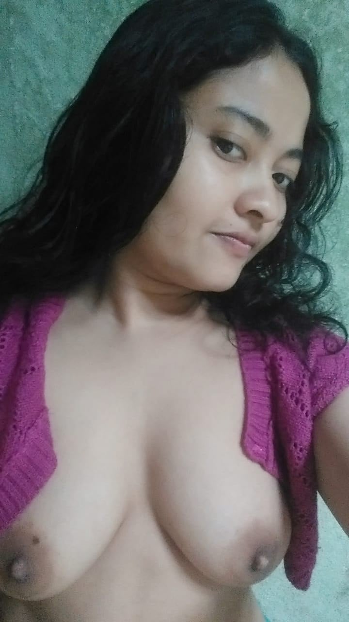 Bengali college girl open blouse boobs show