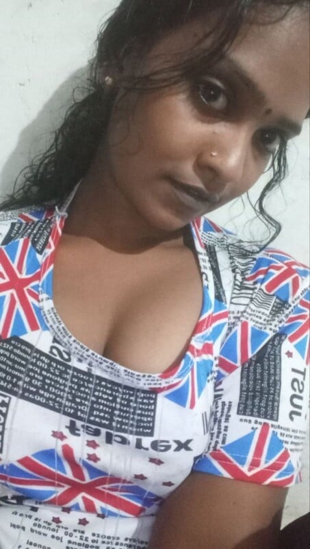 Tattooed Tamil college girl topless blowjob to lover