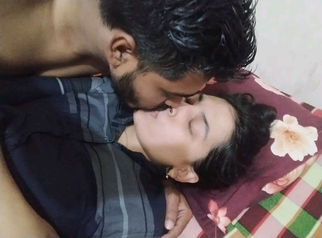 Bengali girl naked boobs and hot romance