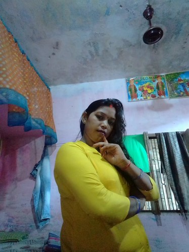 Village bhabhi topless boobs show for lover