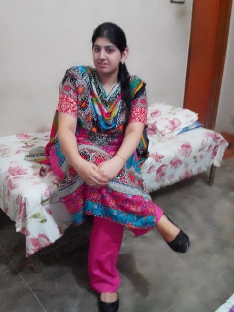 Punjabi girl teasing big boobs topless photos