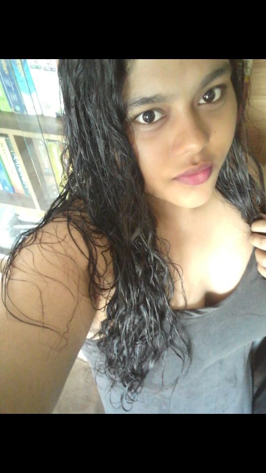 Bangladeshi college girl nude hot selfies