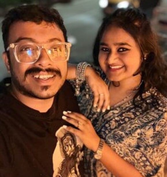 Chubby girlfriend blowjob to her boyfriend in nude